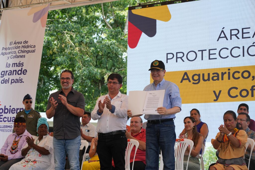 President Guillermo Lasso, the Minister of Environment, and over 1,000 others celebrate the creation of Aguarico, Chingual, and Cofanes WPA.